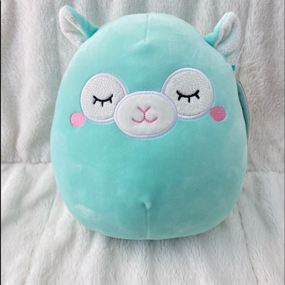 ****NWT 8 IN SQUISHMALLOW MILEY